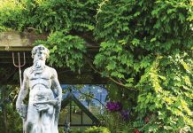 Both fluid and bold, the Capricorn chaise lounge features back support and adjustable glides